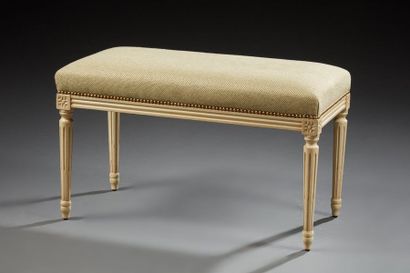 Banquette de style Louis XVI en bois laqué...