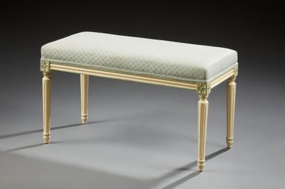 Banquette de style Louis XVI en bois laqué...