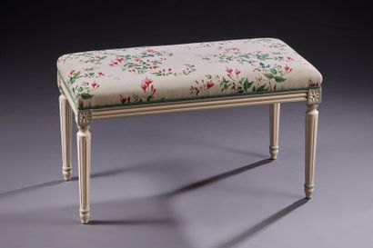 Banquette rectangulaire de style Louis XVI...