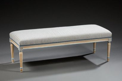 Banquette de style Louis XVI en bois laqué...