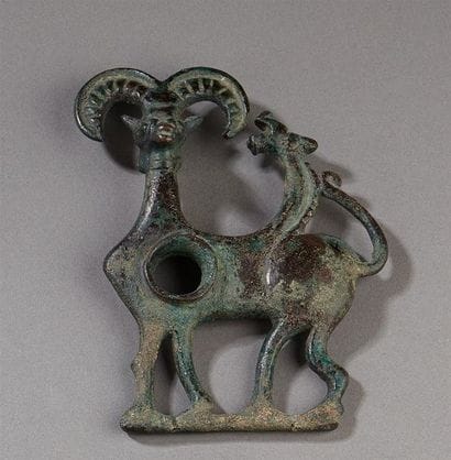 Psalia de mors en forme de d’ibex affublé...