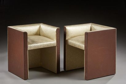 DACHARRY, décorateur
Paire de fauteuils cubiques...