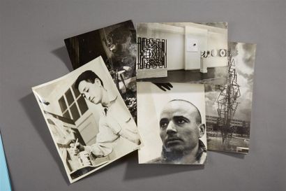Ensemble de photographies N&B d'artistes...