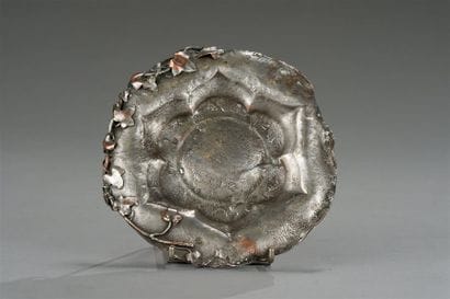 Henri HUSSON (1852-1914)
Coupe en dinanderie...