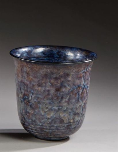 EMILE DECOEUR (1876-1953)
Vase conique à...