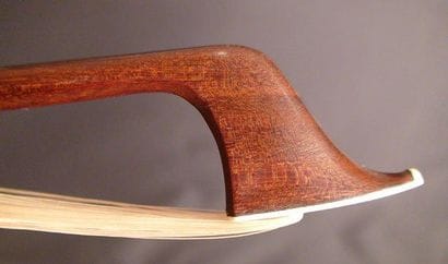 Bel archet de violoncelle de Eugène Sartory...