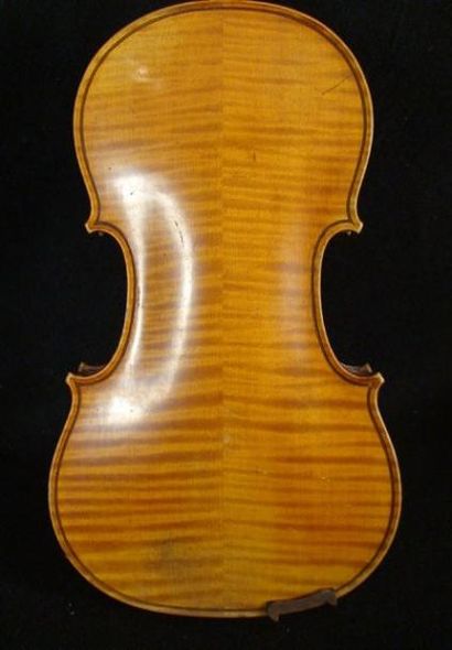 Joli violon 3/4 de Mirecourt Début XXe, Atelier...