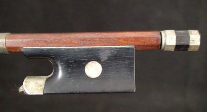 Archet de violon de l'atelier JTL portant...