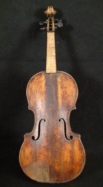 Violon 4/4 fin XVIIIe début XIXe portant...