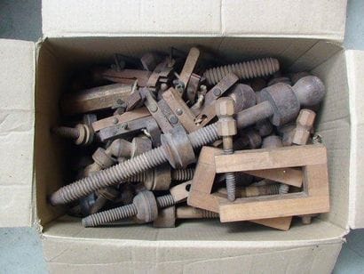 Vis en bois à tabler pour violons et violoncelles...