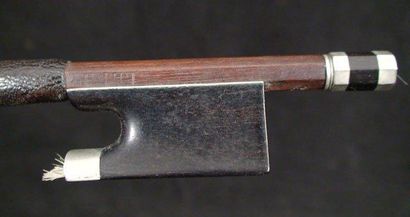 Archet de violon de Mirecourt de l'atelier...