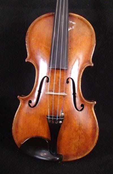 Violon 4/4 début du XXe siècle, facture des...