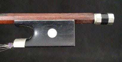 Archet de violon de Mirecourt de l'atelier...