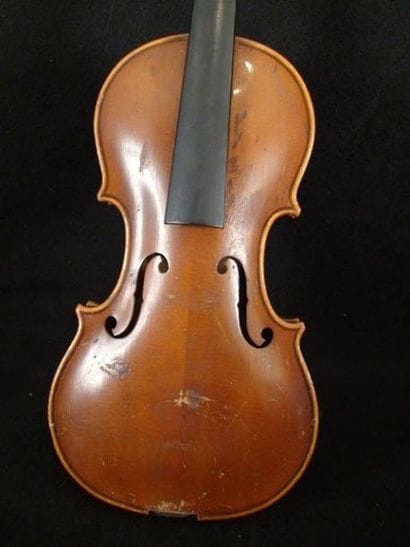 Petit violon 3/4 de facture allemande, table...