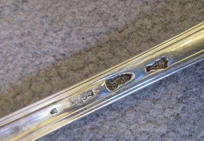 Cuillère à ragoût en argent, modèle à filets....