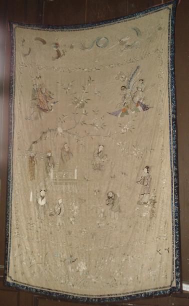 CHINE
Broderie sur soie figurant des personnages...