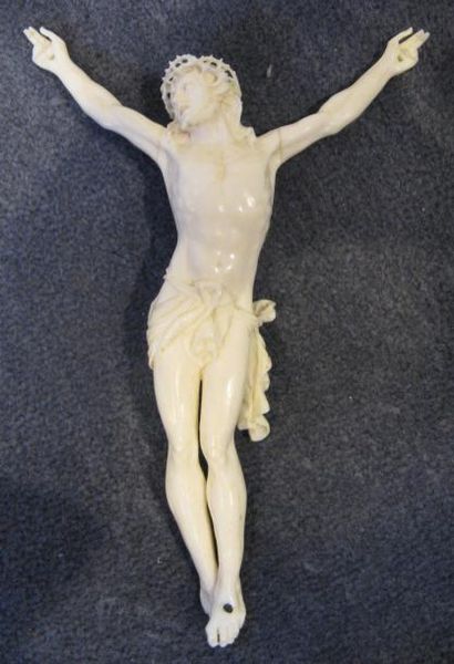 Christ en ivoire sculpté Haut. 14,5 cm