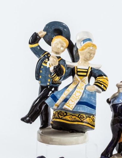 Robert MICHEAU-VERNEZ - HENRIOT Quimper
Couple...