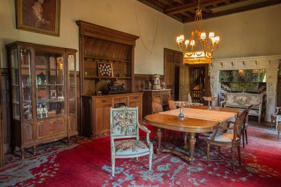 Mobilier de salle à manger en chêne maillé,...