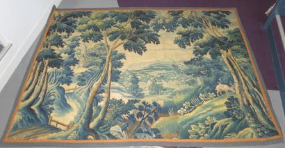 Tapisserie en laine figurant une église sur...