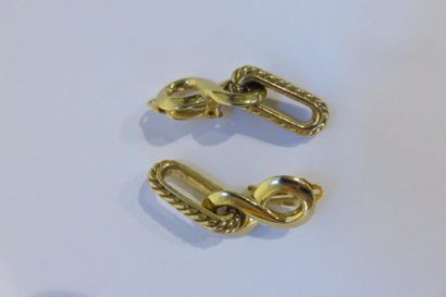 Yves Saint LAURENT
Paire de boucles d'oreilles...