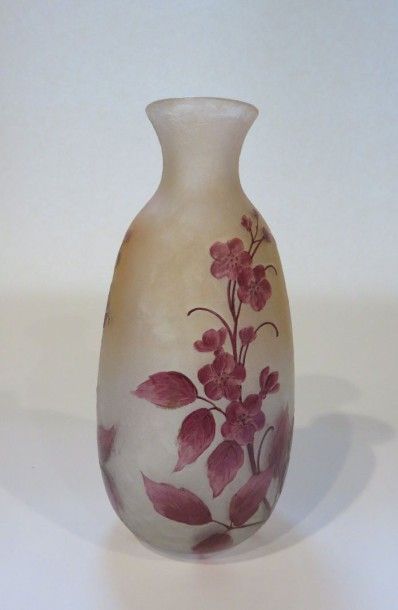 LEGRAS
Vase piriforme en verre multicouche...