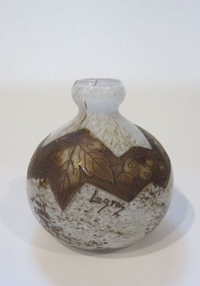 LEGRAS
Vase à petit col en verre à motif...