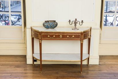 Console desserte en acajou et placage d'acajou....