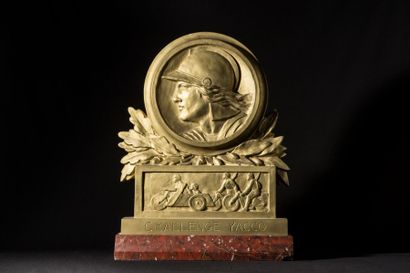 Ernest Charles DIOSI, 1881-1937
Trophée de...