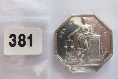 Notaires de LILLE - Jeton octogonal 34 mm,...