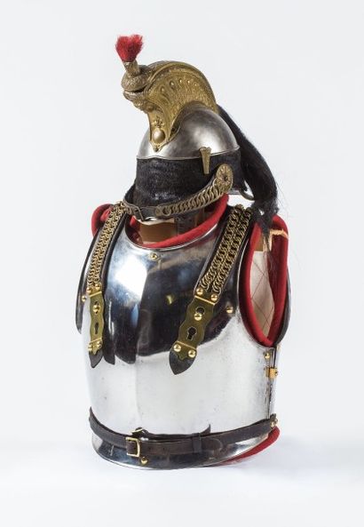 Ensemble casque et cuirasse de cuirassier...