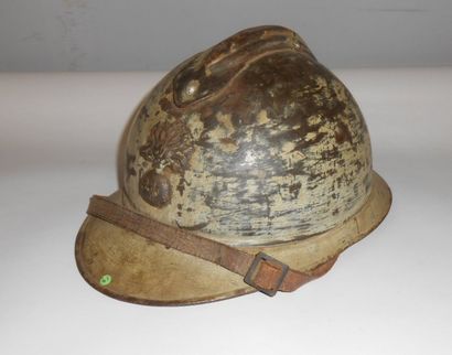 Casque Adrian d'infanterie modèle 1915. En...