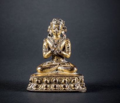 NEPAL
Statuette en bronze doré et incrustations...