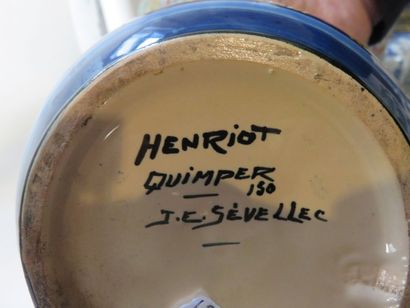 J.E SEVELLEC - Henriot Quimper
Vase pansu...