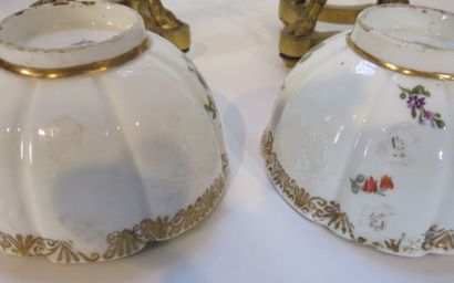 MEISSEN
Paire de coupelles en porcelaine...