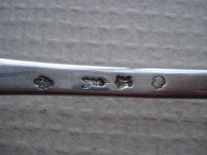 Cuiller à ragoût en argent. Modèle uniplat...