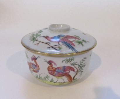 PARIS
Bol couvert en porcelaine blanche à...