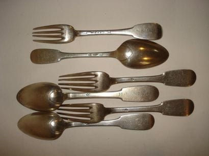 Ensemble de trois couverts en argent. Modèle...