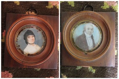 Paire de miniatures rondes: homme et femme...