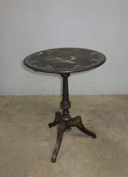 Guéridon rond à plateau basculant en bois...