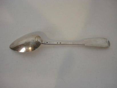 Cuiller à ragoût en argent. Modèle uniplat....