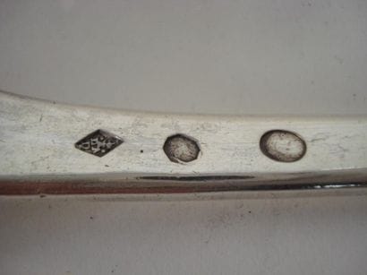 Cuiller à ragoût en argent. Modèle uniplat...