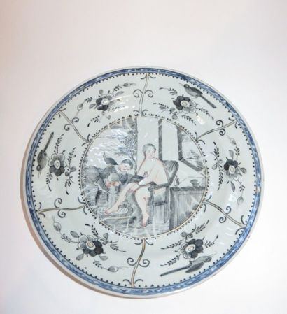 CHINE - COMPAGNIE DES INDES
Assiette en porcelaine...