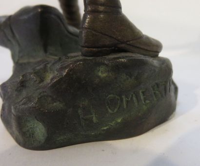 H. OMERTH, début du XXe siècle
Le zouave
Bronze...