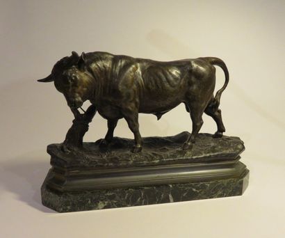 Charles VALTON, 1851-1918
Taureau
Régule...