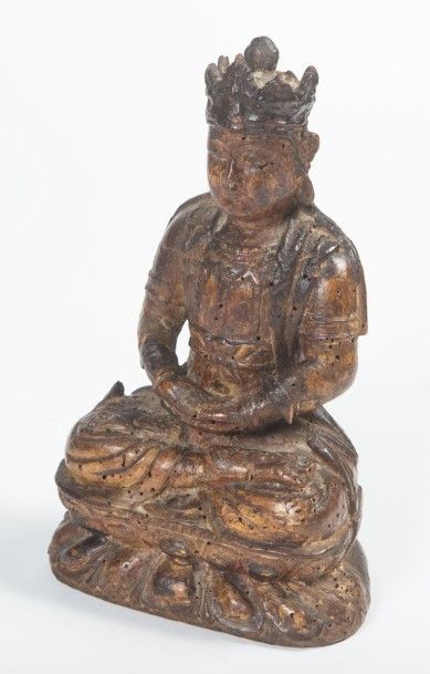 CHINE
Boddhisatva en bois laqué rouge et...