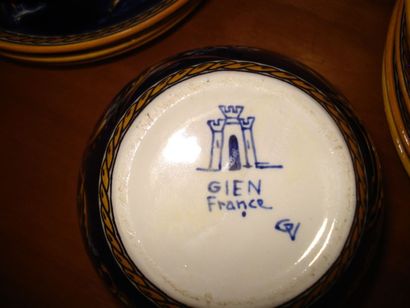 GIEN
Service à café en céramique à décor...