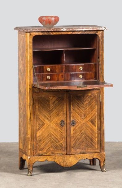 Petit secrétaire de dame en placage de palissandre...