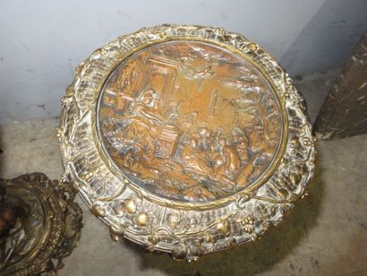 Paire de coupes vide-poche en bronze doré...