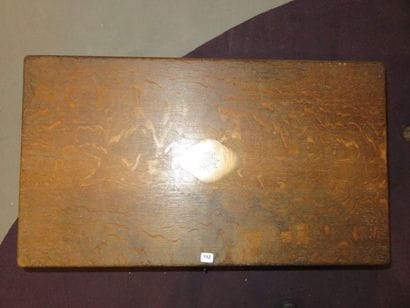 Coffret-nécessaire de toilette de voyage...